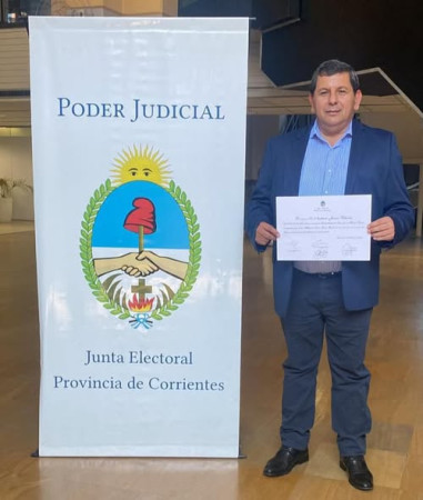 Norberto Villordo recibió el diploma como Intendente reelecto de Santa Lucía